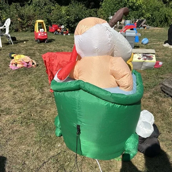 Rare Gemmy CHRISTMAS Animated Scrubbing‎ Bath Hot Tub SANTA REINDEERinflatable
